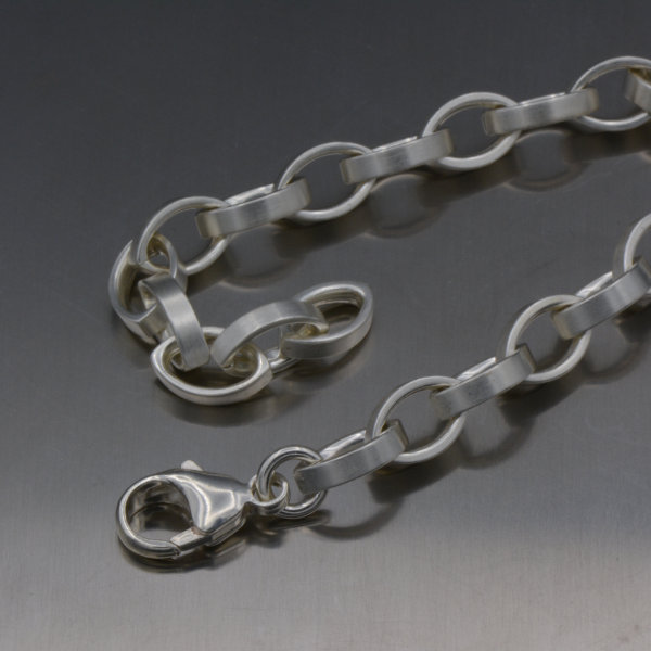 Damen Fantasie Bracelet Silber mit Karabiner, 925 Silber, 19 Gramm, 19 cm lang, Durchmesser 7 mm. Schmuckreferenz: AS-46 Verkaufspreis: CHF 93